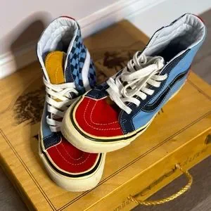 VANS - VANS 50周年記念冊子 Vans: Off the Wall (50th Anniversary Edition) | Photobooks